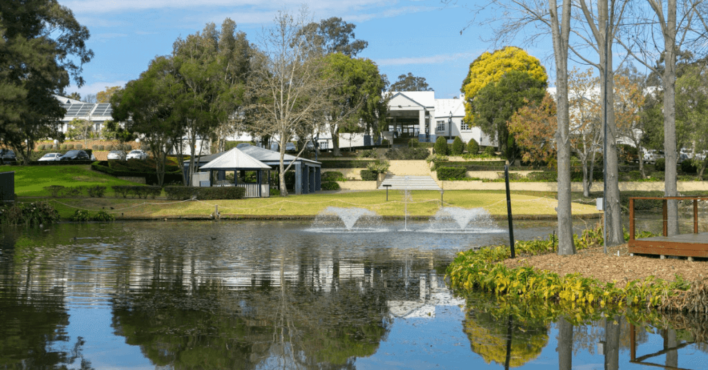 Explore hawkesbury valley river