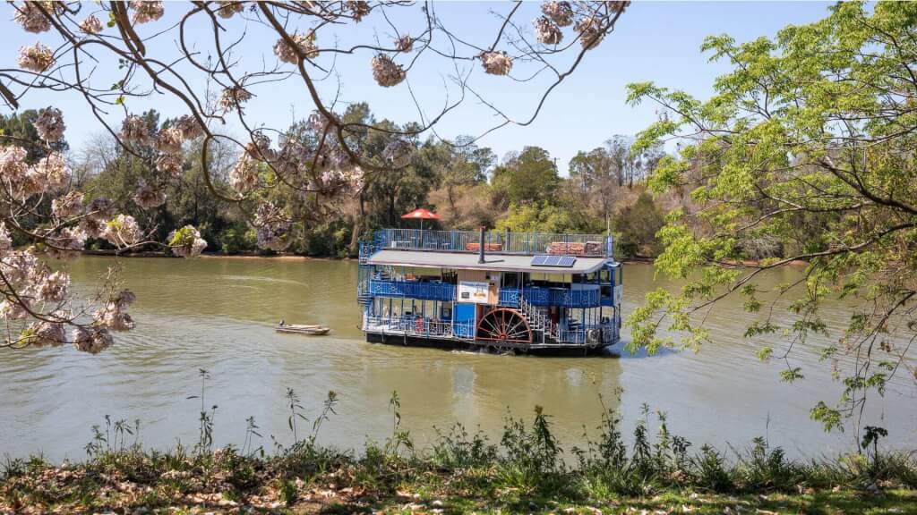 hawkesbury river paddlewheeler