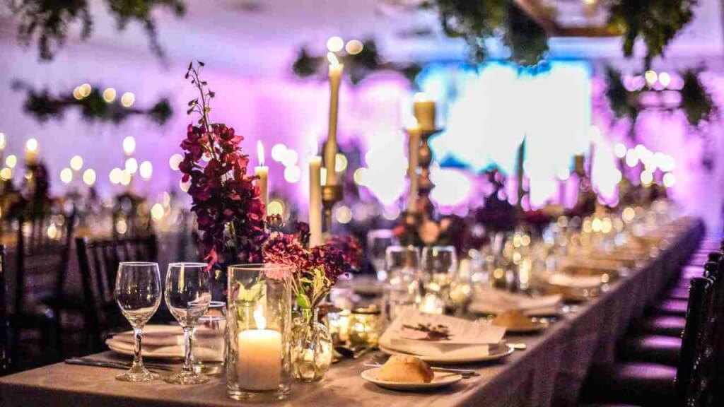 Candles and flowers on wedding table