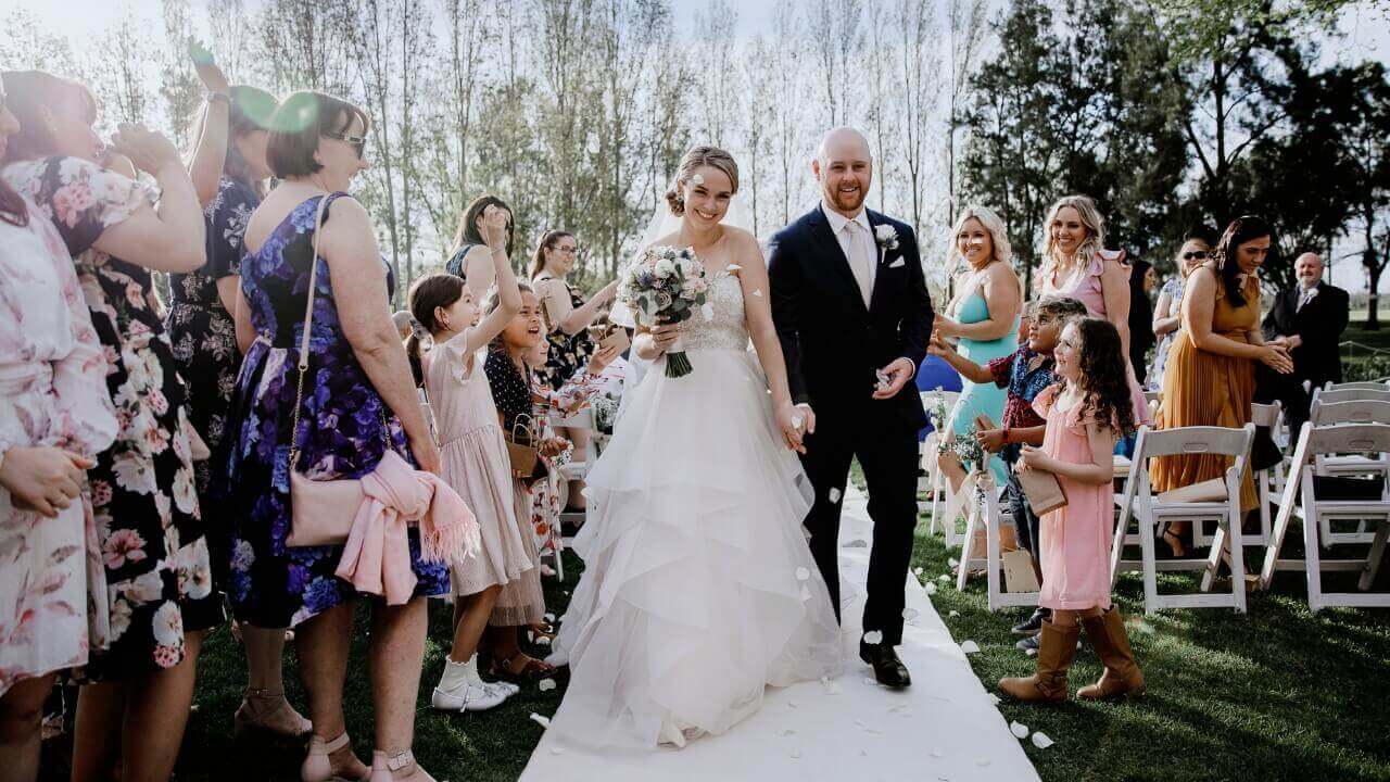 Small Wedding Venues: Benefits and How to Choose